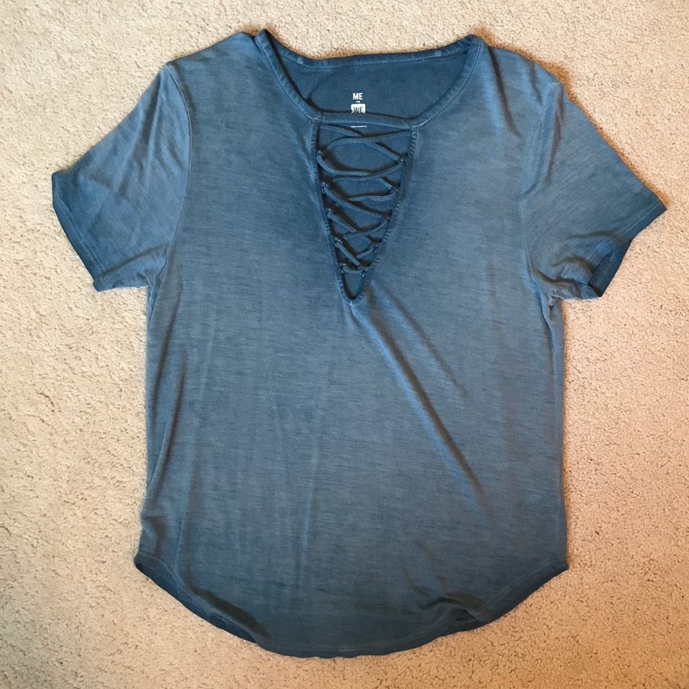 Me to We Pacsun lace up t-shirt